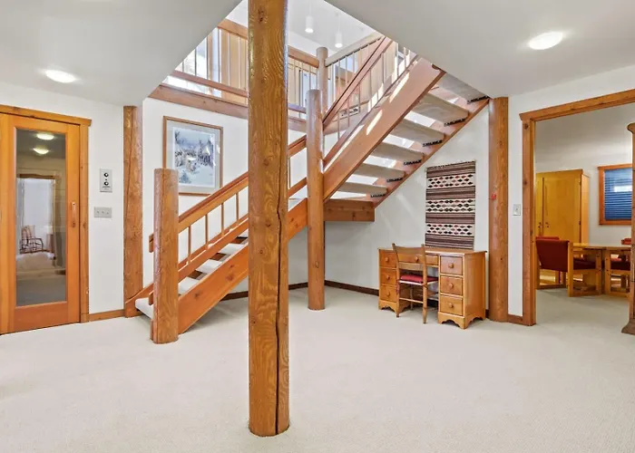 Rmr: Ringer House In