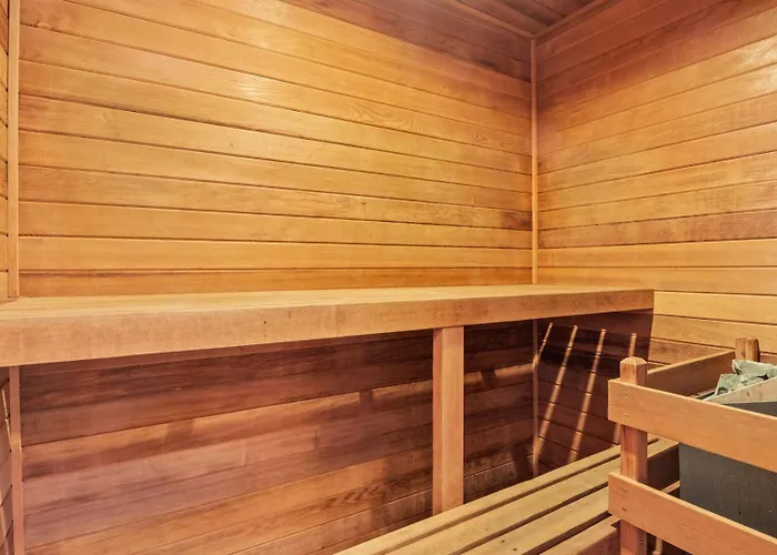 Rmr: Ringer House In