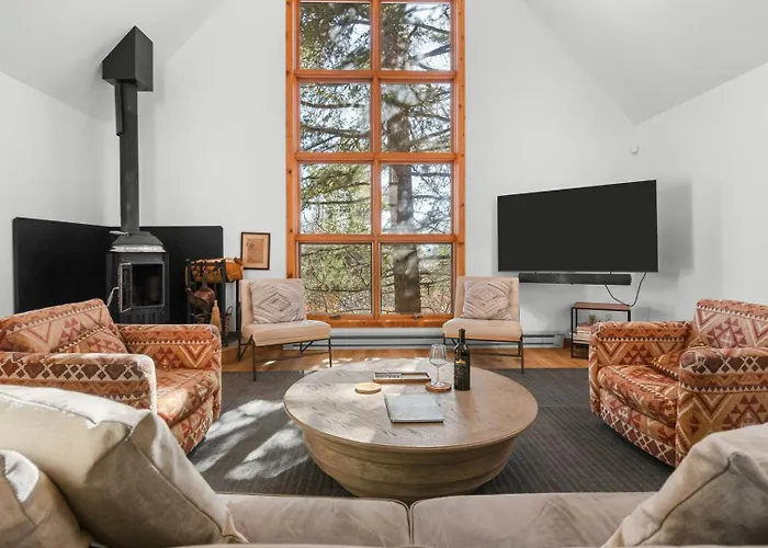 Rmr: Ringer House In